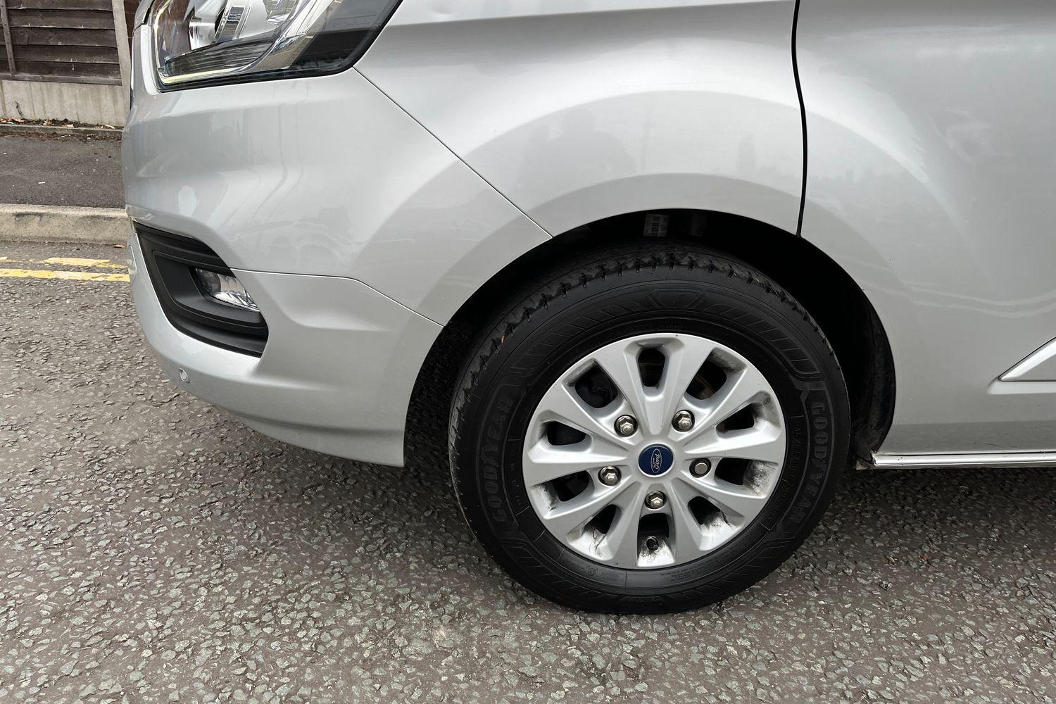 Ford TRANSIT CUSTOM Photo 15