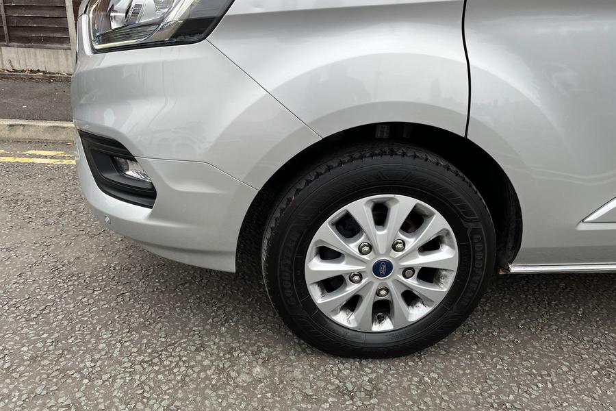 Ford TRANSIT CUSTOM Photo autoimg-71076612148e53733449399fc345a65479d247d5.jpg