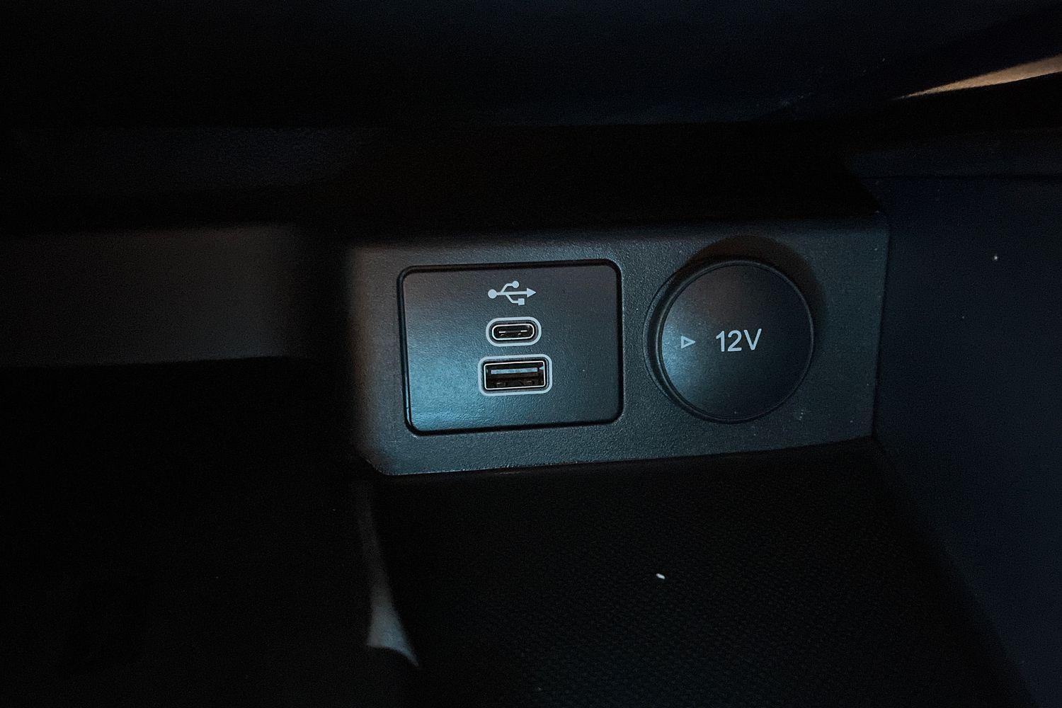 Ford KUGA Photo 30