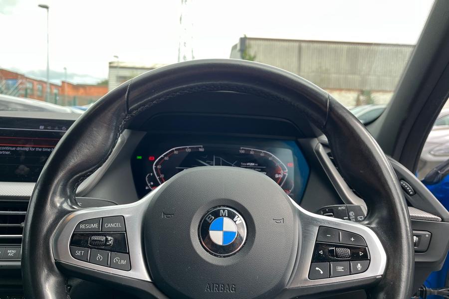 BMW 1 SERIES Photo autoimg-710dfeb93b50f05b07224d3f4f6fe67dd4102467.jpg