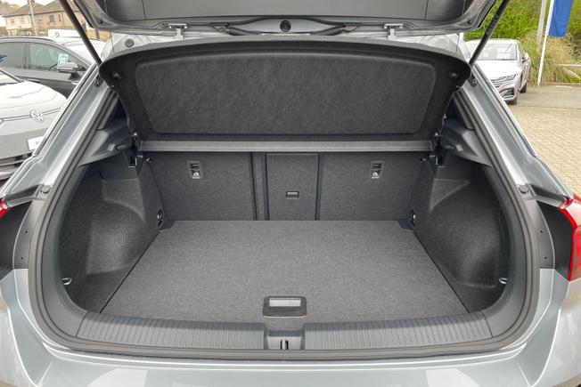 VOLKSWAGEN T-Roc Photo 12