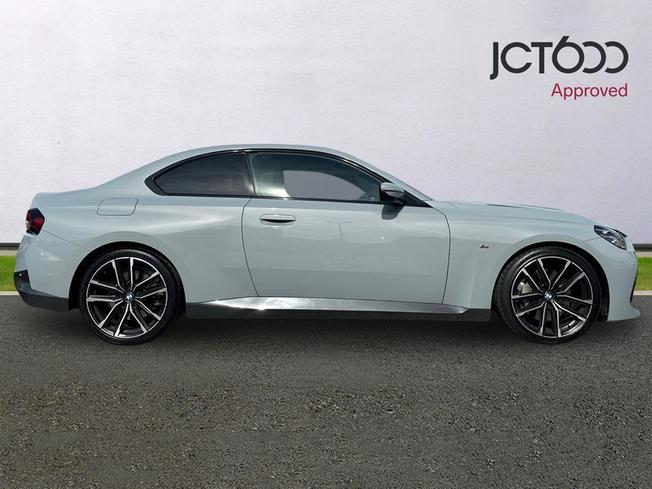 BMW 2 Series Photo 4