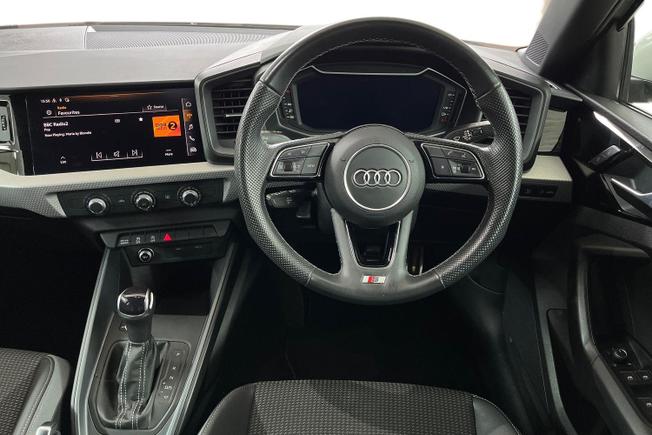 Audi A1 Photo 11