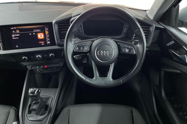 AUDI A1 Photo 11