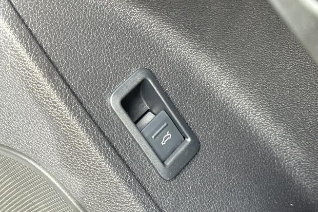 AUDI Q3 Photo 32