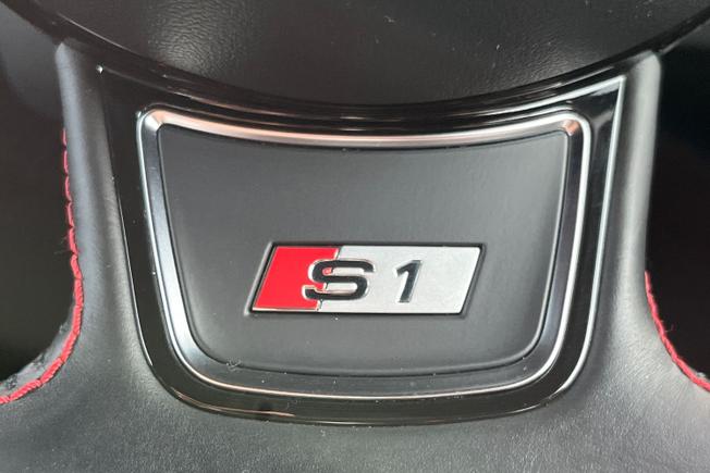 AUDI S1 Photo 35