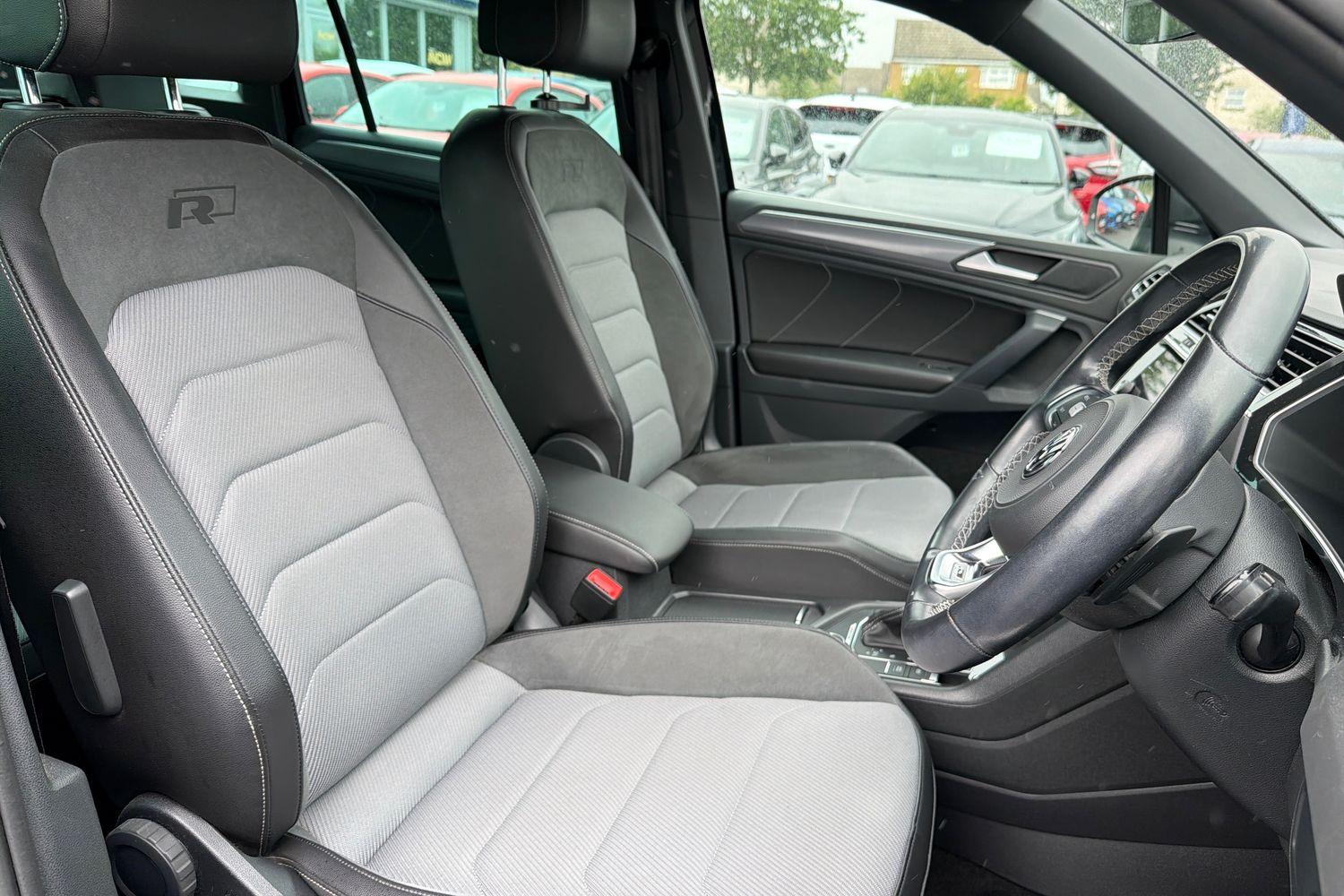Volkswagen TIGUAN Photo 16