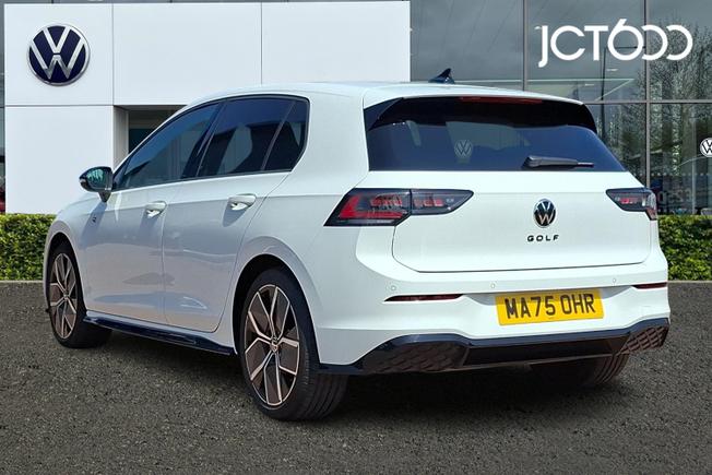 VOLKSWAGEN Golf Photo 3