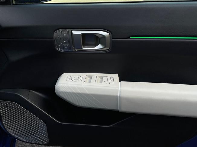 KIA EV4 Photo 30
