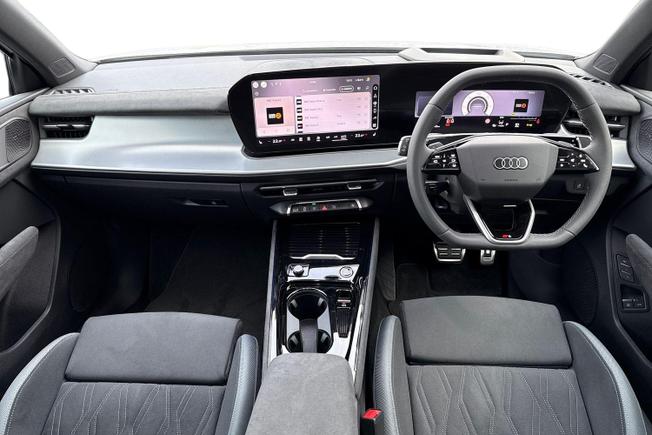 AUDI Q3 Photo 10