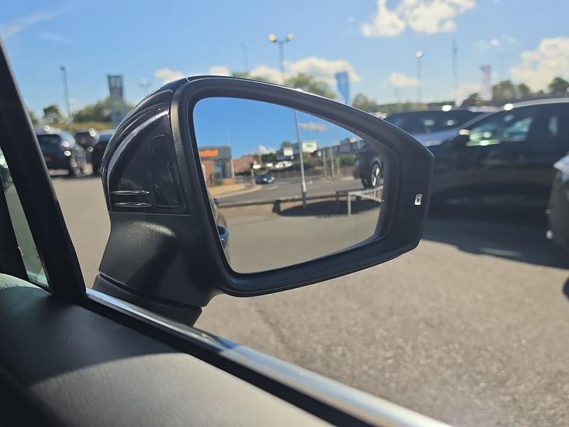 Used Volkswagen Tiguan WU73RUW 25