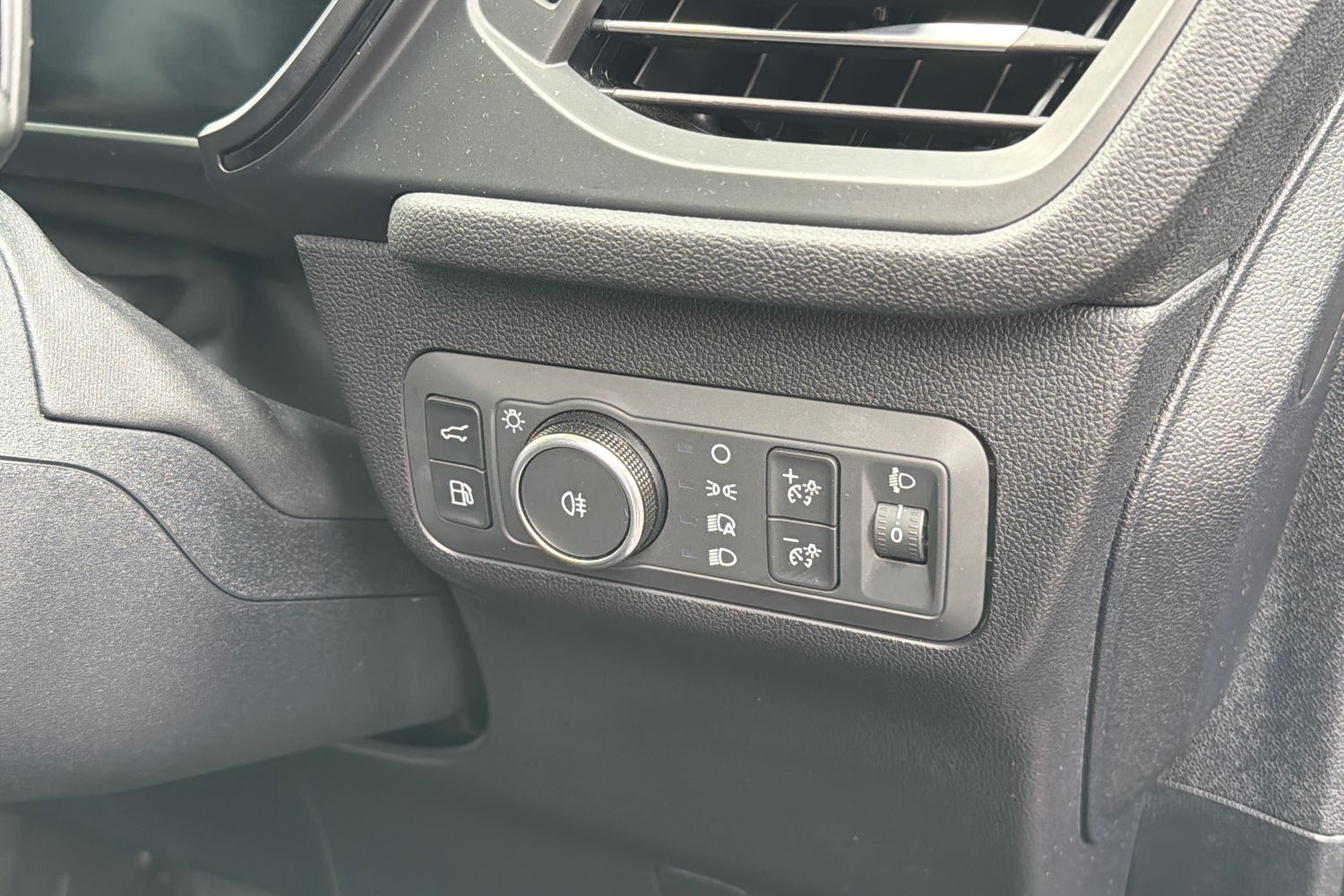 Ford KUGA Photo 25