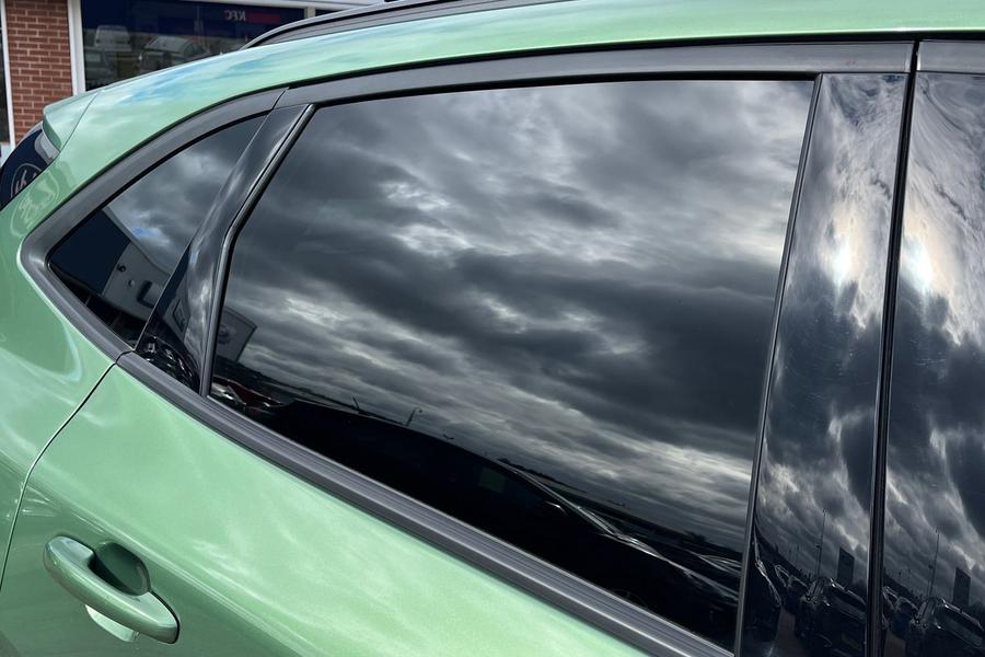 Ford Kuga Photo autoimg-71377b08a004937807aba95f9c6572682c81c53f.jpg