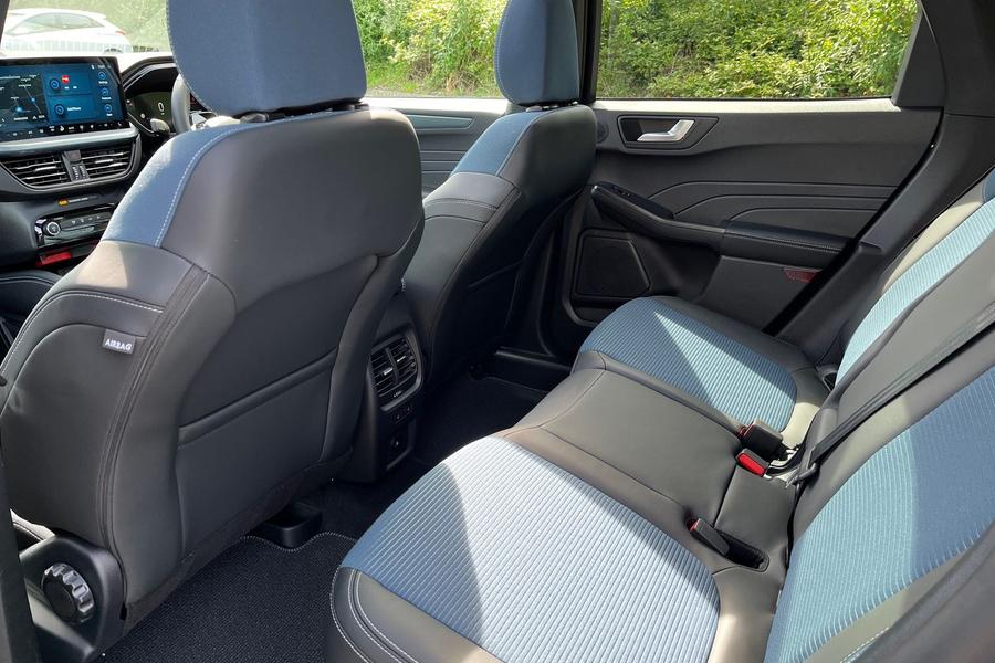 Ford Kuga Photo autoimg-7138c50252ed582bafa34c38a554aadfe92926a6.jpg