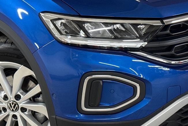Volkswagen T-Roc Photo 19