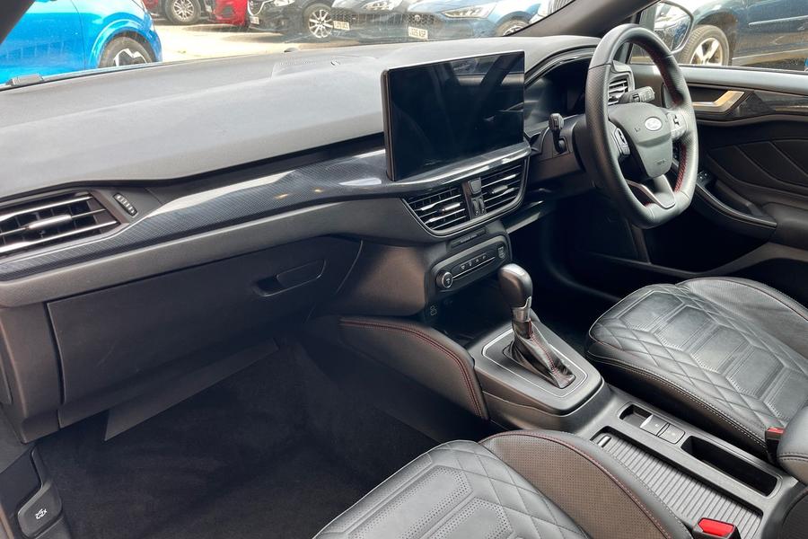 Ford FOCUS Photo autoimg-713a7507c927f8e8bb5941774520058b38a4a432.jpg