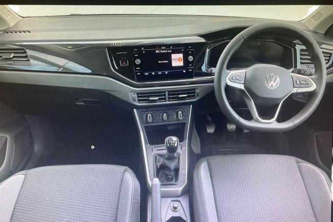 VOLKSWAGEN Polo Photo 10