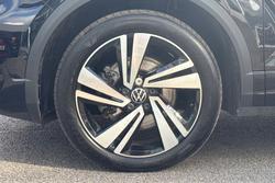 Volkswagen T-Roc Photo 5