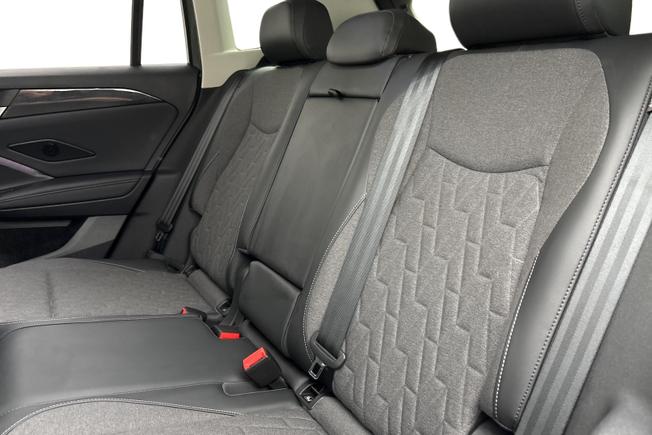 VOLKSWAGEN Tiguan Photo 9