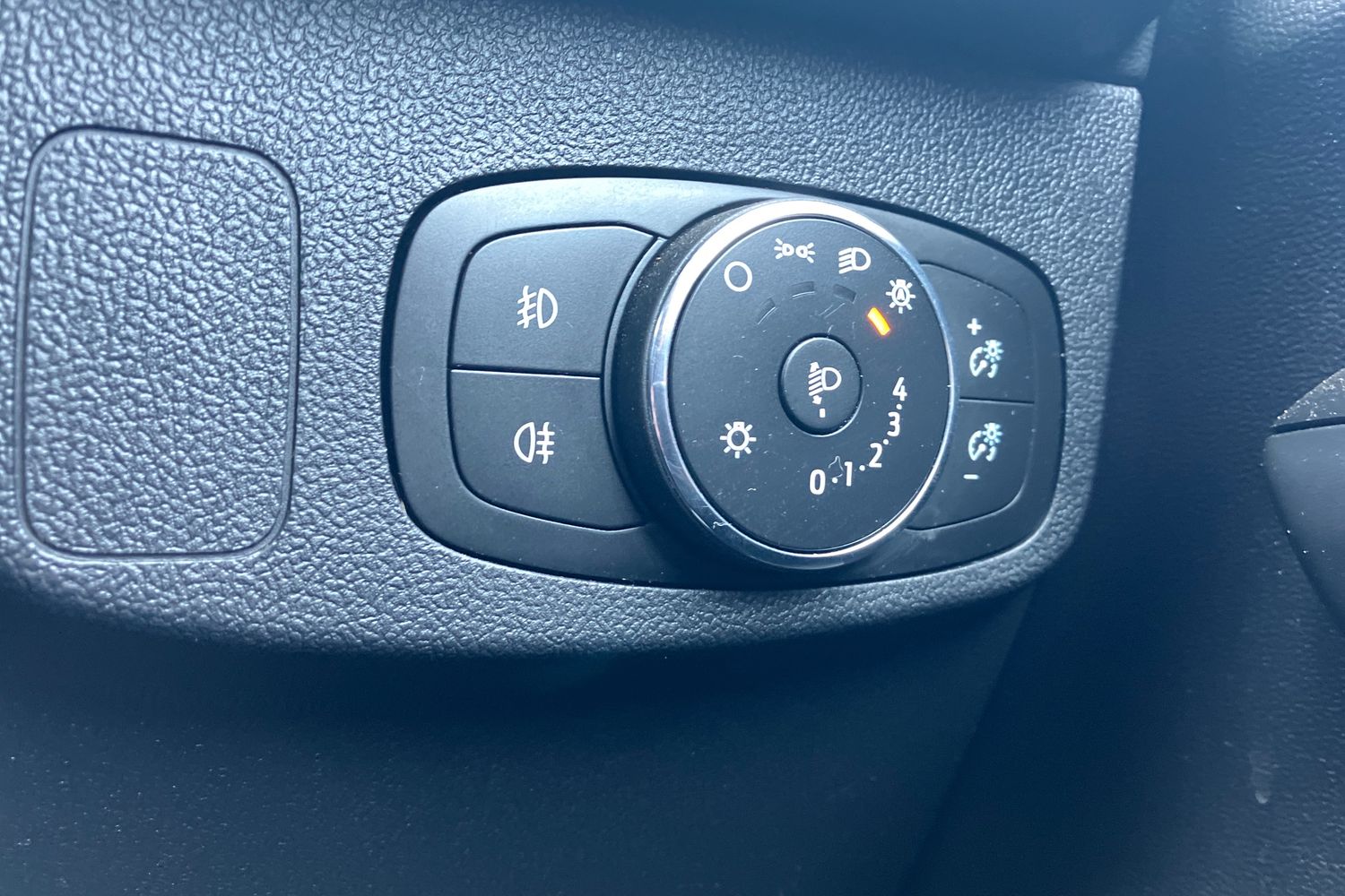 Ford FOCUS Photo 22