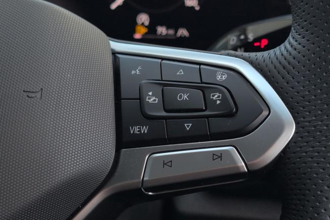 VOLKSWAGEN Tiguan Photo 17