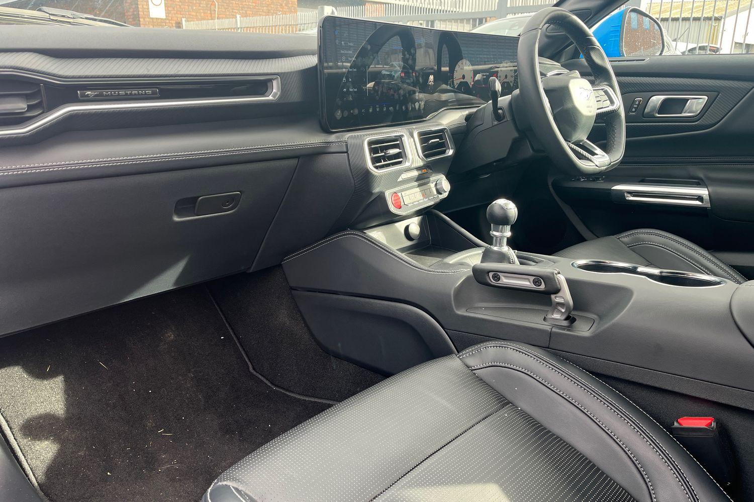 Ford MUSTANG Photo 17