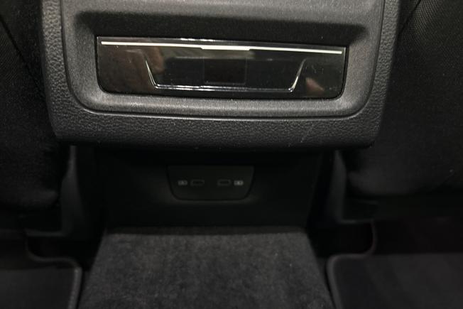 VOLKSWAGEN Golf Photo 25