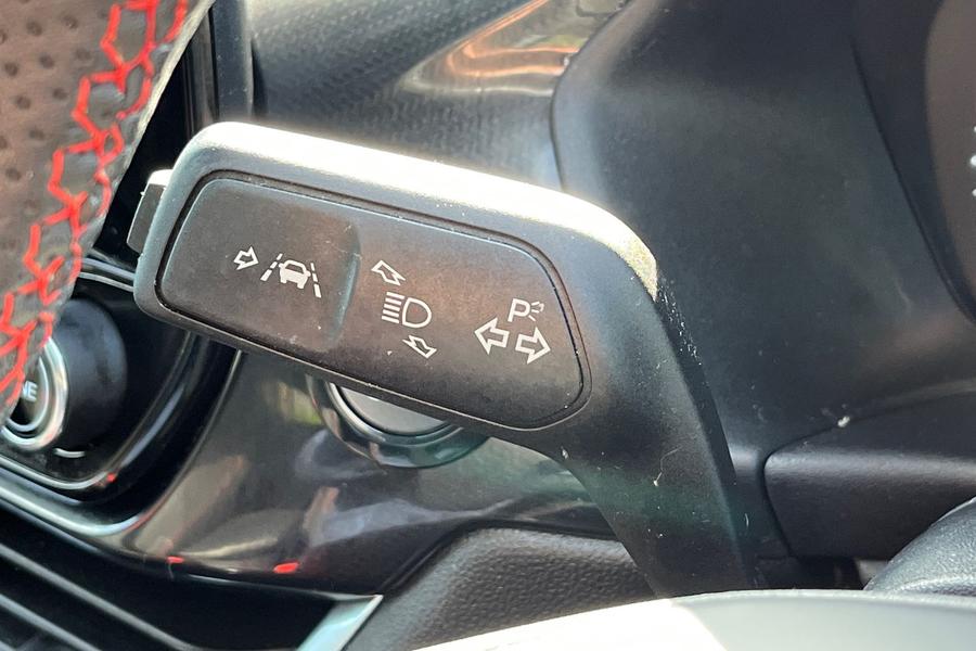 Ford FIESTA Photo autoimg-71553b054114a06fdb894e90f4a5f7c88b595306.jpg