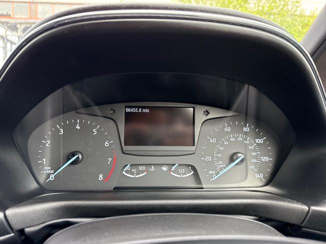 FORD Fiesta Photo 15