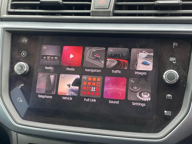 SEAT Arona Photo 35