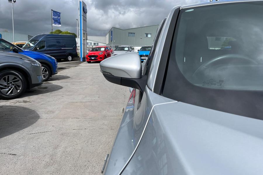 Ford FOCUS Photo autoimg-715cbf20eb430f40c687623d718505c77e2f594a.jpg