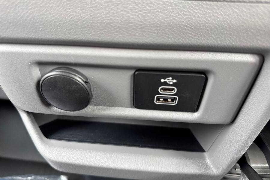 Ford TRANSIT CUSTOM Photo autoimg-715d47c201d941a87b9b87310d462c6052b7f08b.jpg