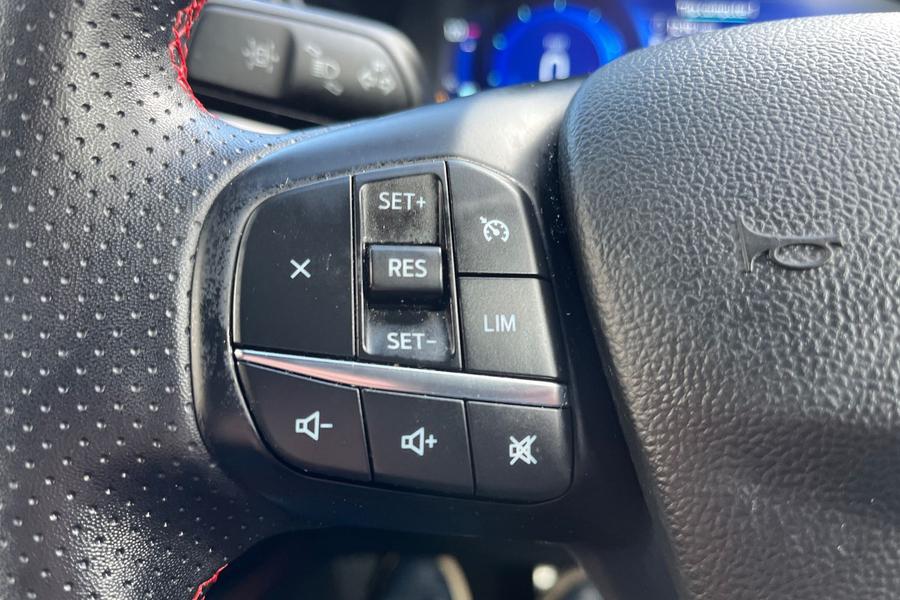 Ford KUGA Photo autoimg-7163d4def34ef3d77012f6d18de231ace8997b62.jpg