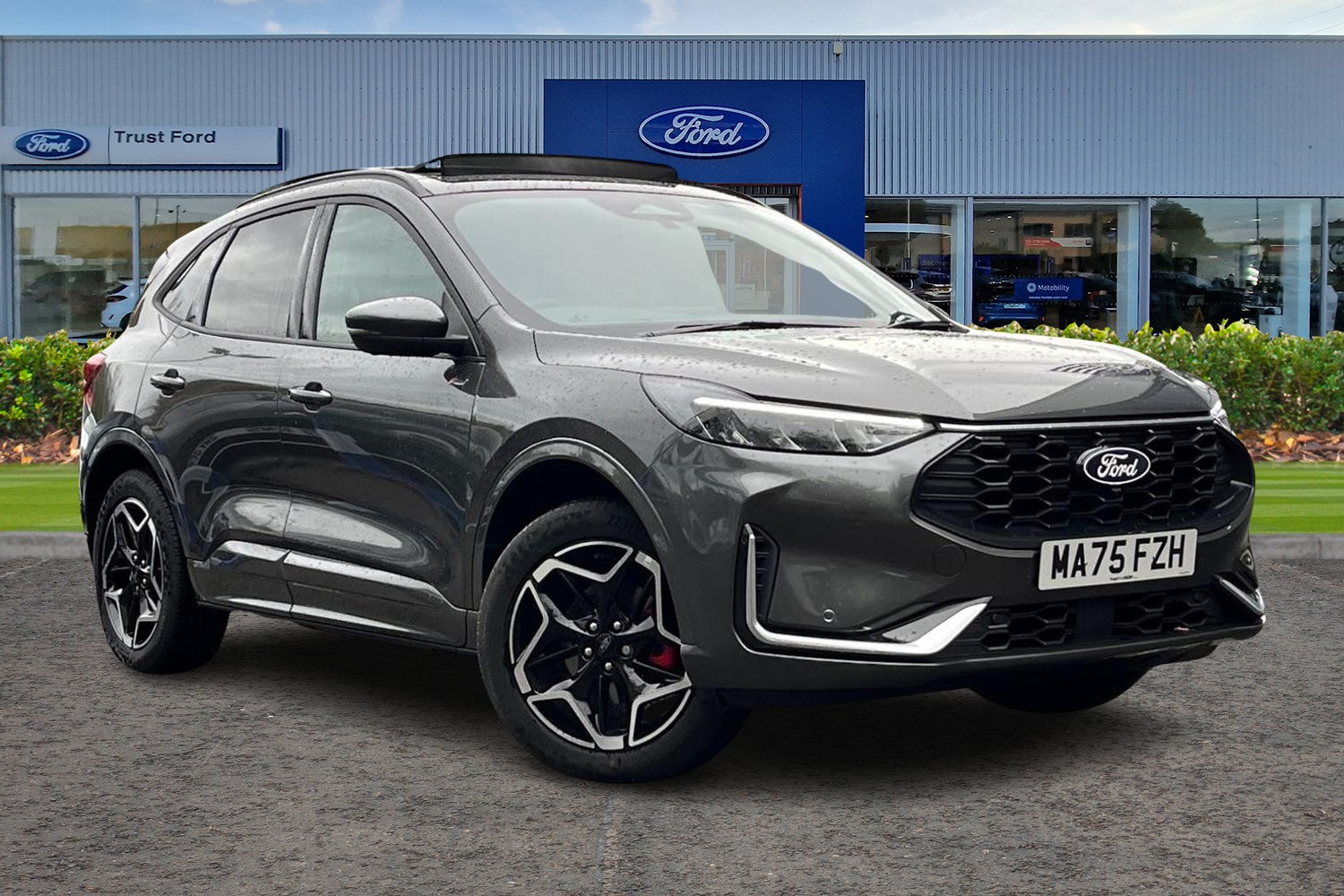 Ford Kuga Photo 0