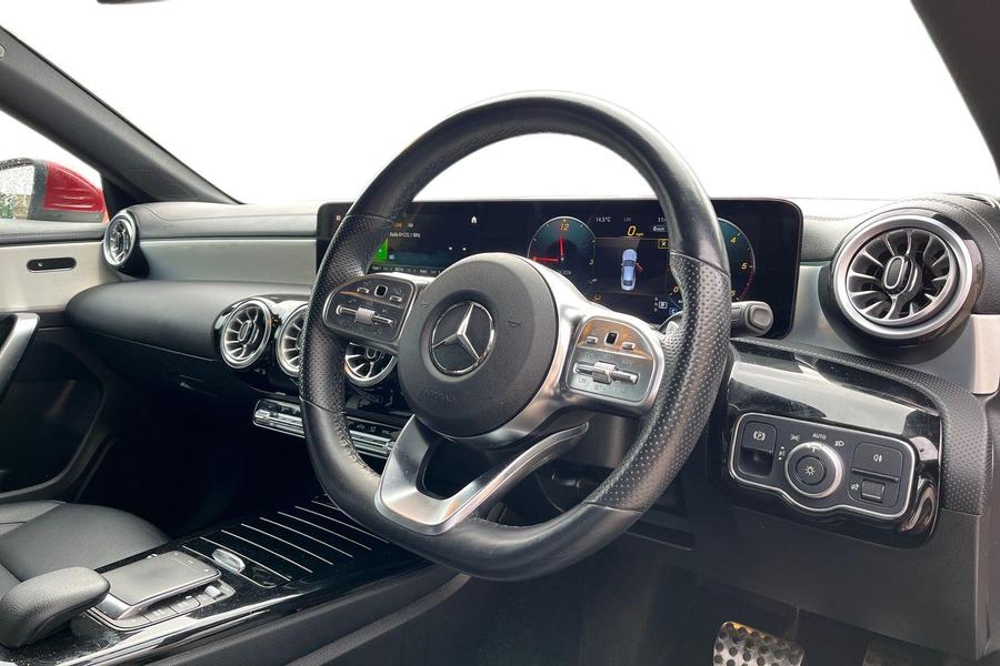 Mercedes-Benz CLA Photo autoimg-7164d618b6eed8c357f4a1d06e9a6203dc903397.jpg