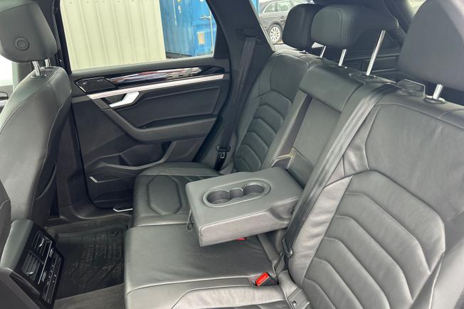 VOLKSWAGEN Touareg Photo 37