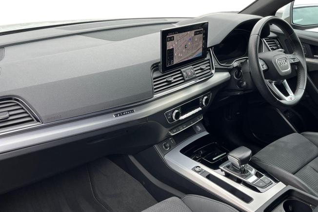 Audi Q5 Photo 2