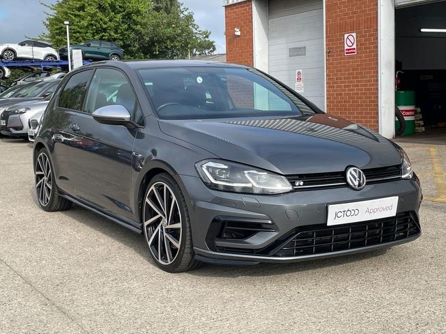 VOLKSWAGEN Golf Photo 23