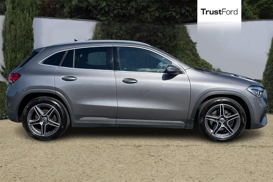 Mercedes-Benz GLA Photo autoimg-716ad1d06e20fc70708292c31ff2b827c3de9cd3.jpg