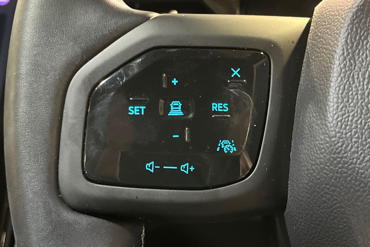Ford Explorer Photo 41