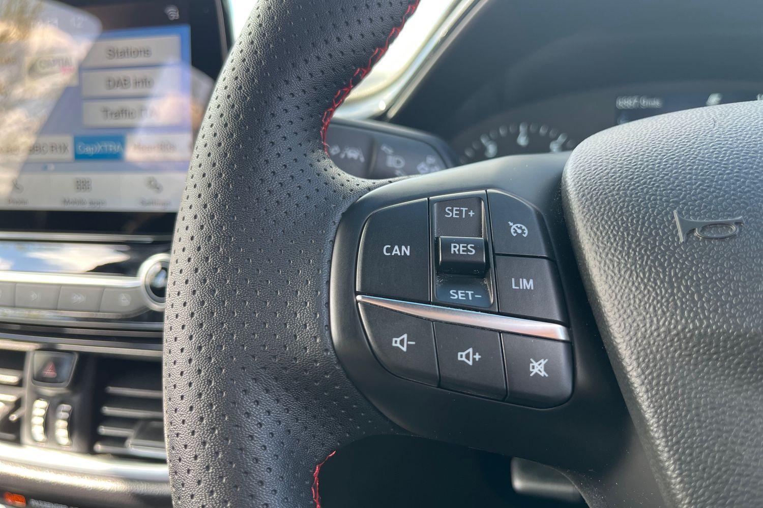 Ford FIESTA Photo 34