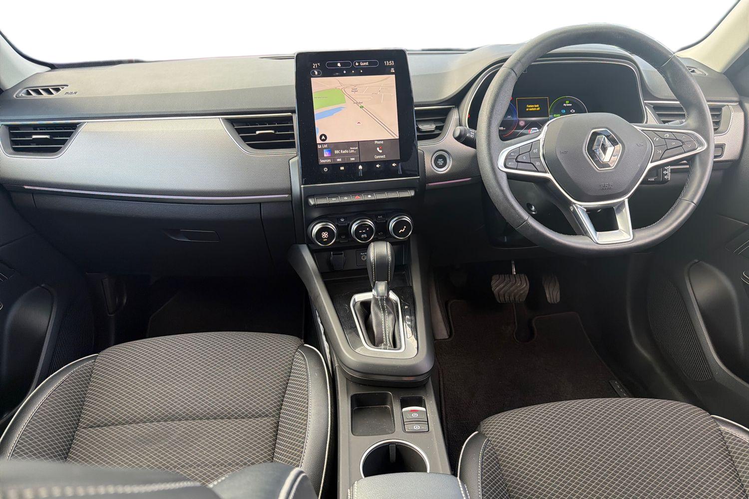 Renault ARKANA Photo 9