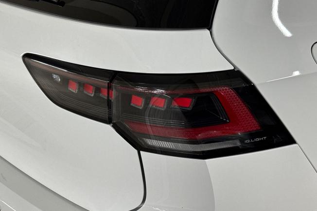 Volkswagen Golf Photo 18