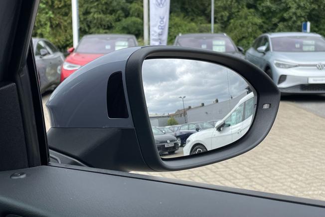 VOLKSWAGEN ID.3 Photo 41