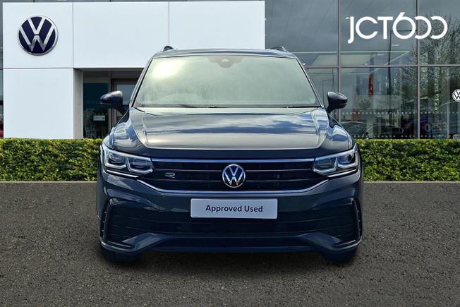 VOLKSWAGEN Tiguan Photo 8