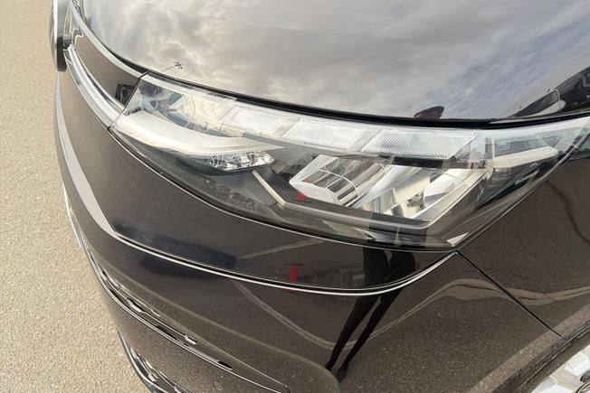 VOLKSWAGEN Multivan Photo 35