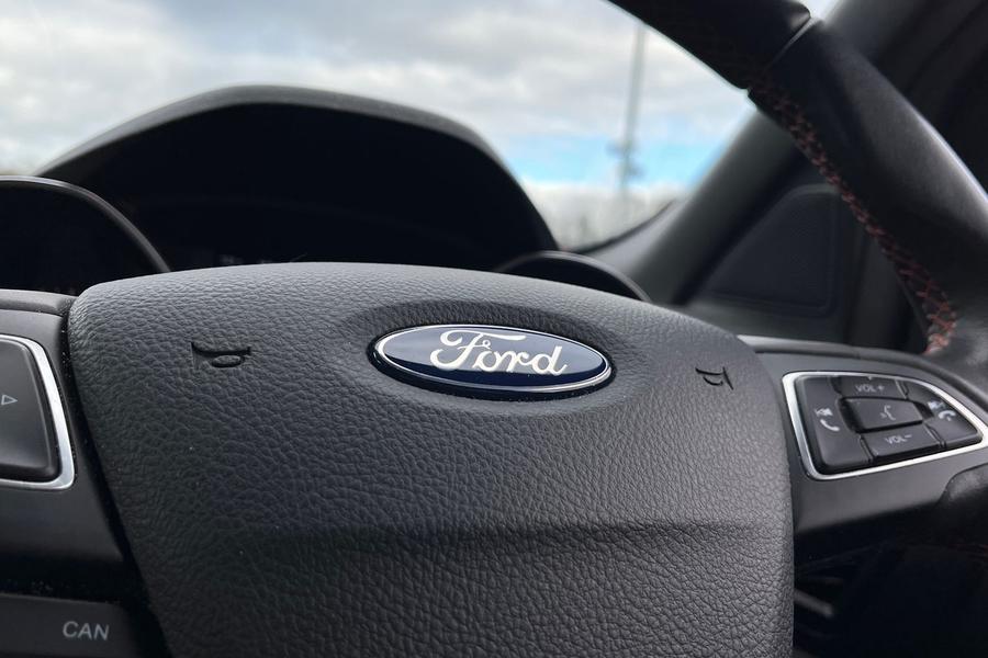 Ford Kuga Photo autoimg-7180a4b1c61191c927bf80a96c5a6cefb529395d.jpg