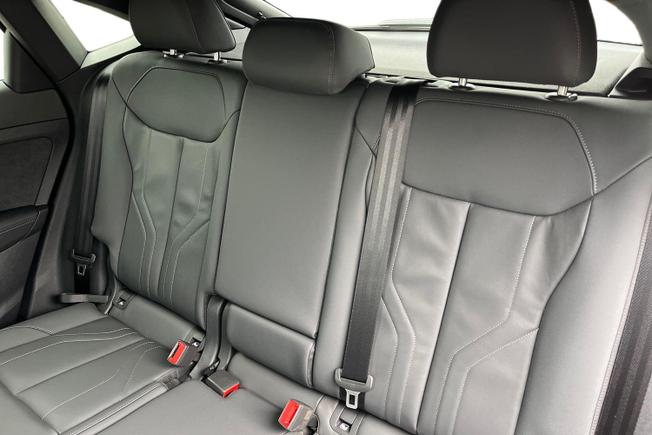 AUDI  Q3 Sportback Photo 9