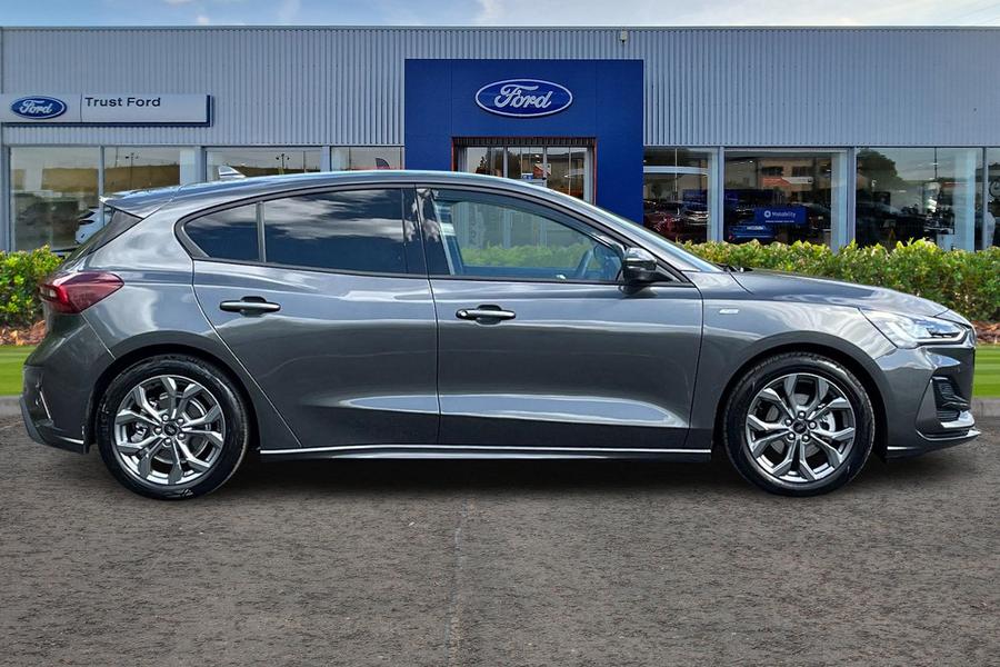 Ford FOCUS Photo autoimg-7184bd594160e537c364bc110323427cdc382236.jpg