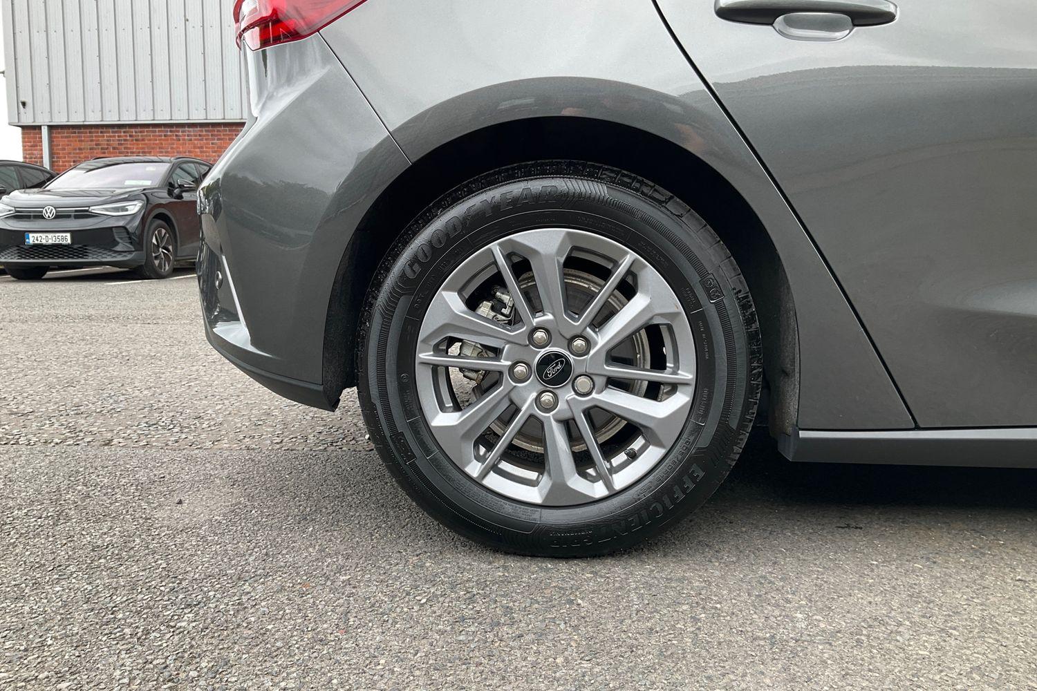 Ford Focus Photo 7